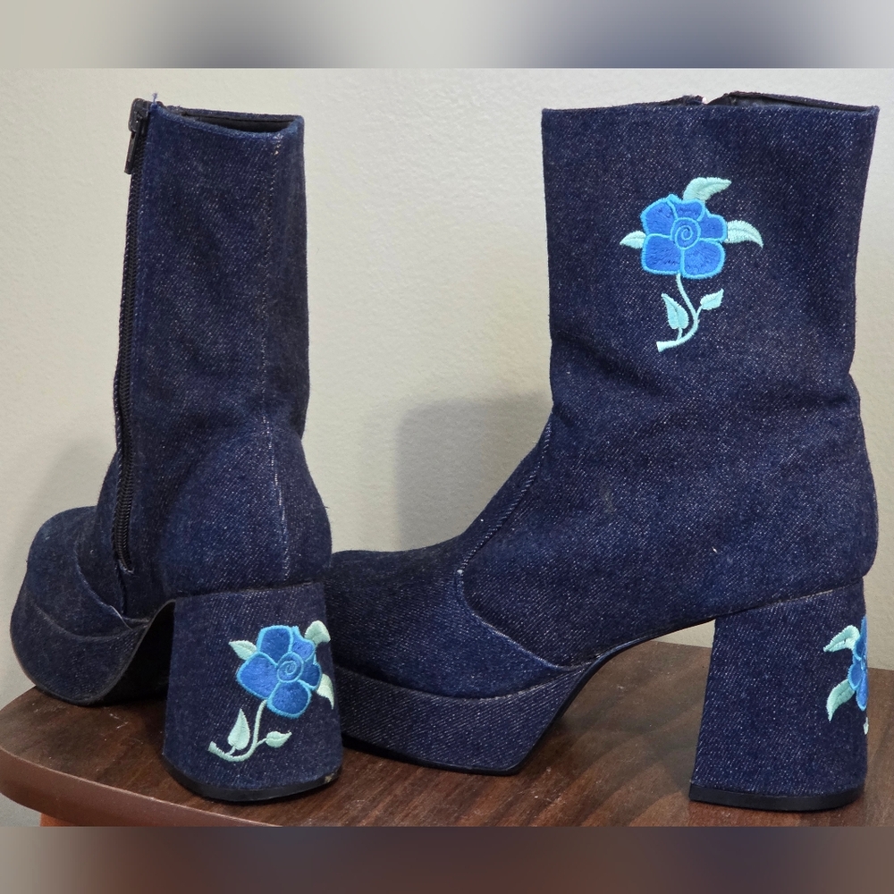 🪩 VTG Denim Floral Le Chateau Platform Boots 70s Disco Y2K Mismatched Sz 8/7 - Picture 11 of 16